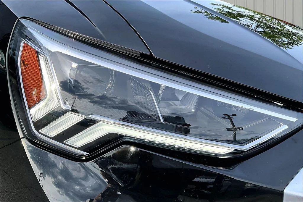 Used 2025 Black Audi Premium image 32