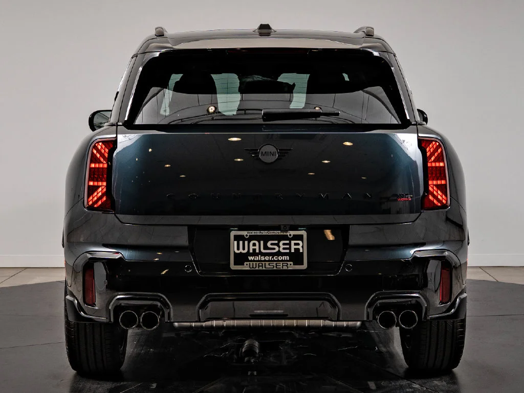 New 2027 Gray Metallic MINI Iconic image 7