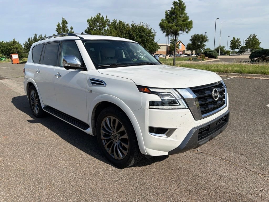 Used 2021 White Nissan Platinum image 9