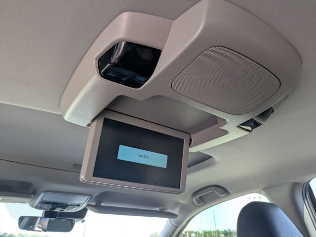 Used 2021 White Honda Touring image 32