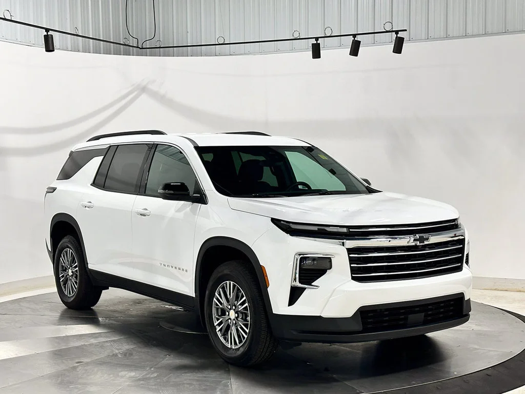Used 2026 Summit White Chevrolet LT image 42