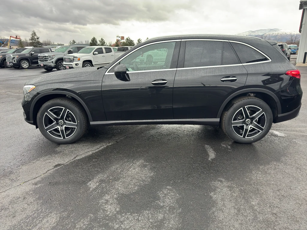 2026 Mercedes-Benz GLC GLC 300 4MATIC's photo