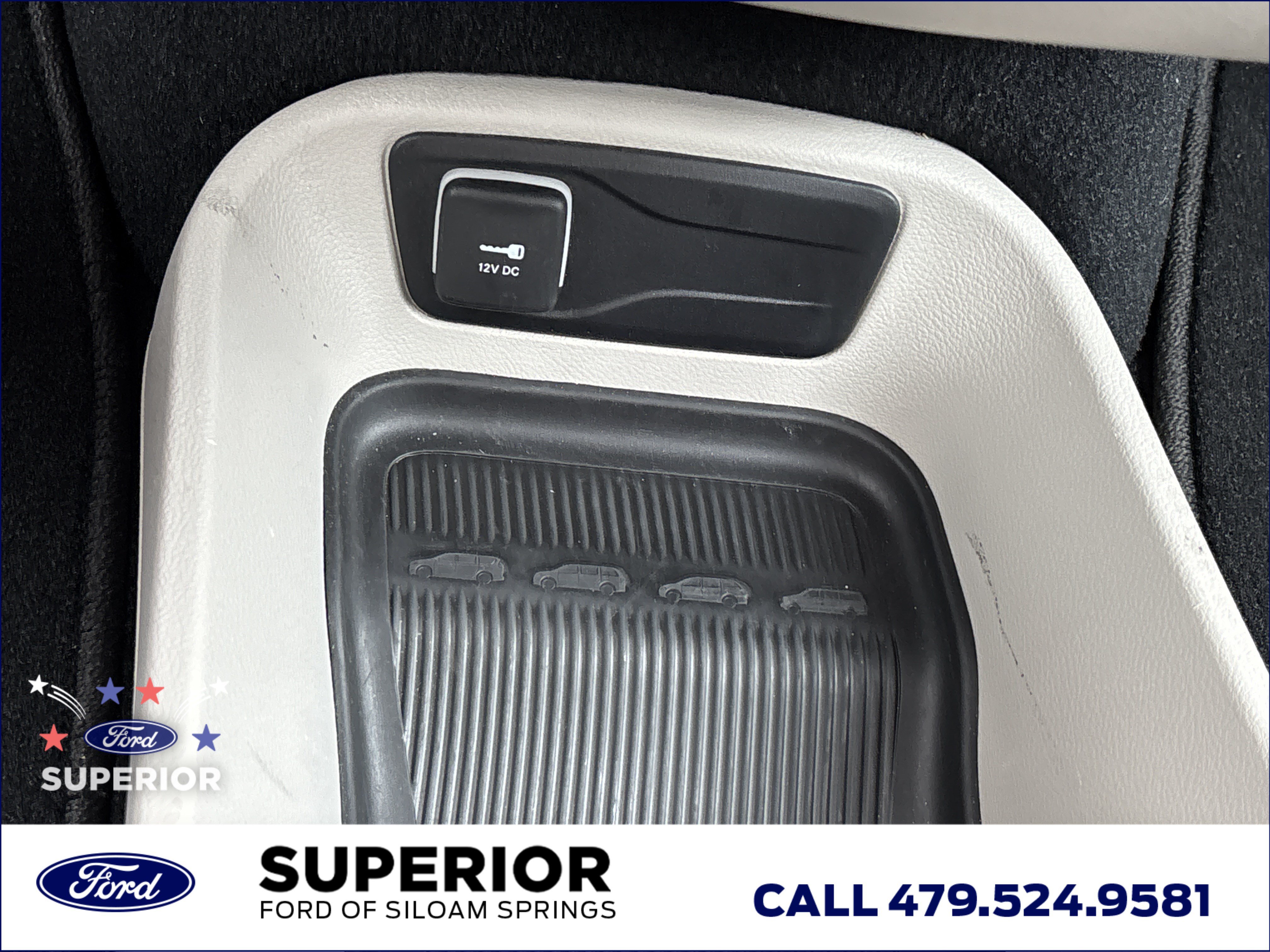 Used 2024 Bright White Clearcoat Chrysler Touring L image 41