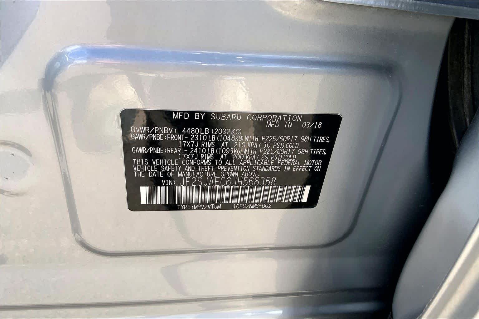 Used 2018 Ice Silver Metallic Subaru Premium image 30