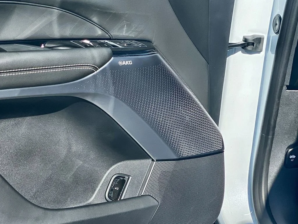 2026 Cadillac LYRIQ V - Photo 24