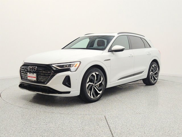 2024 Audi Q8 e-tron Premium Plus