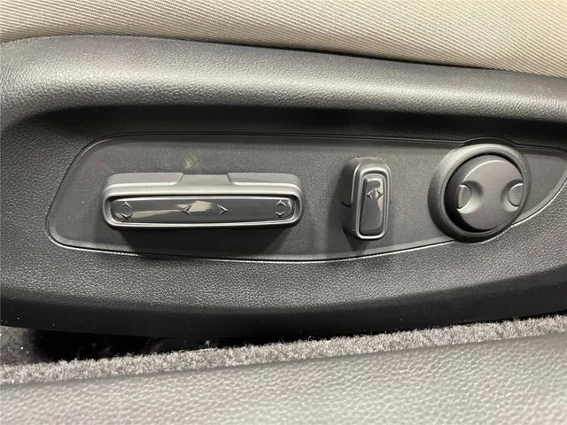 New 2026 Meteorite Gray Metallic Honda SE image 15