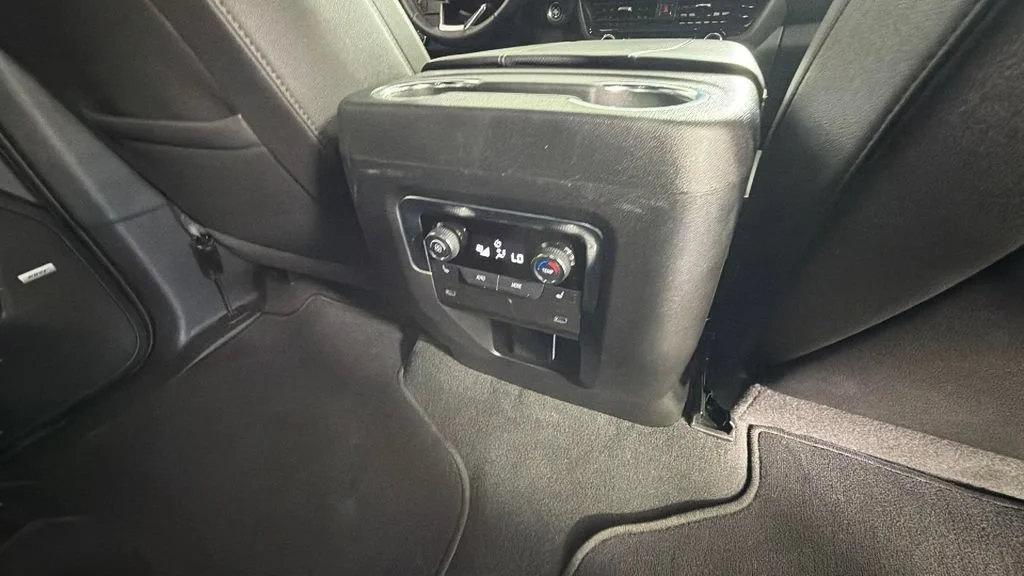 Used 2025 Black Chevrolet Premier image 33
