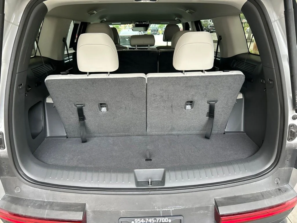 Used 2026 Silver Hyundai SEL image 38