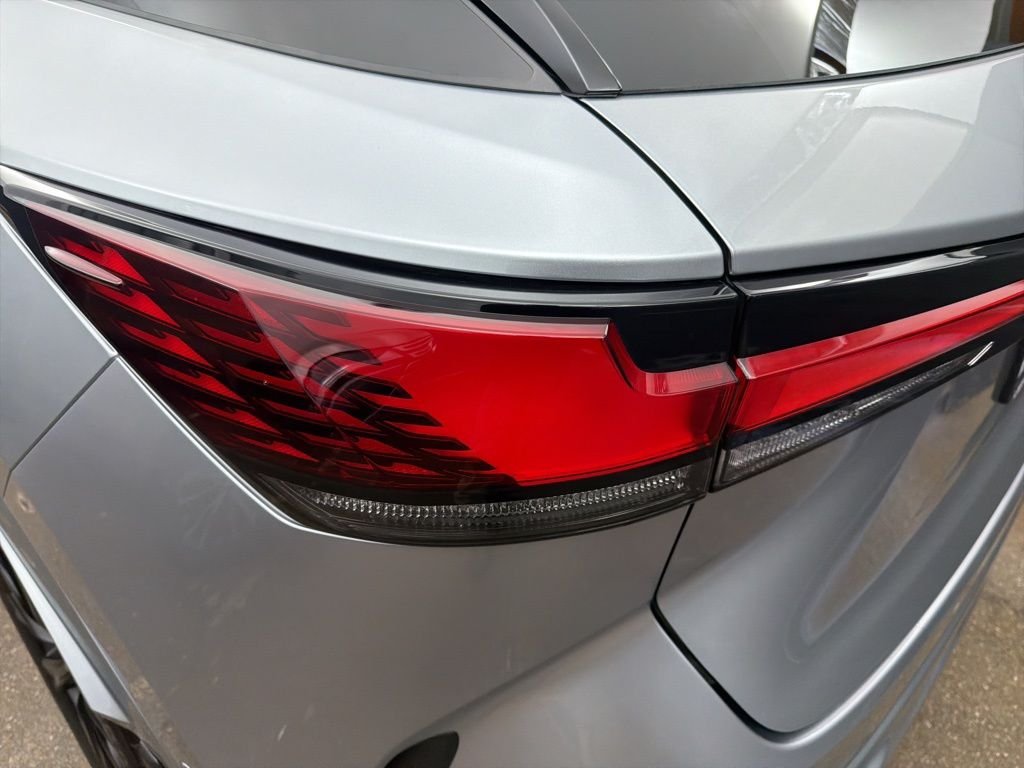 2024 Lexus RX Hybrid 500h - Photo 21