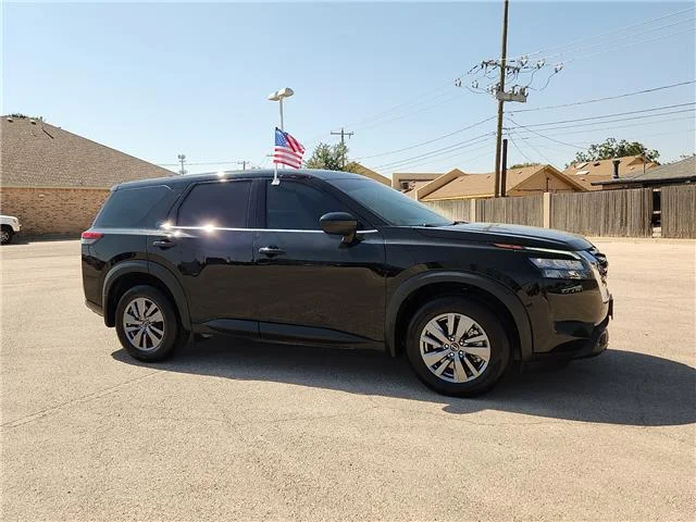 Used 2025 Super Black Nissan S 4x4 image 4