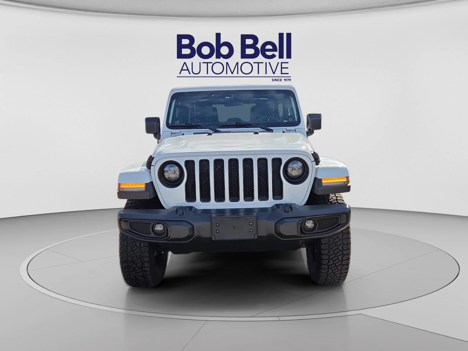 Used 2021 White Jeep Unlimited Sahara Altitude image 8