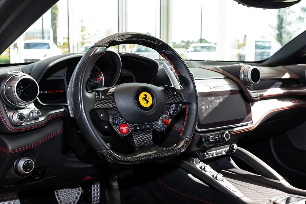 Used 2018 Nero Ferrari V12 image 32