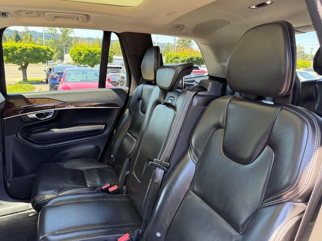 Used 2017 Bright Silver Metallic Volvo T6 Momentum image 31