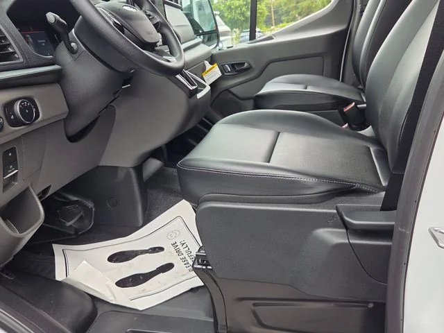 New 2026 Oxford White Ford Cargo Van image 15