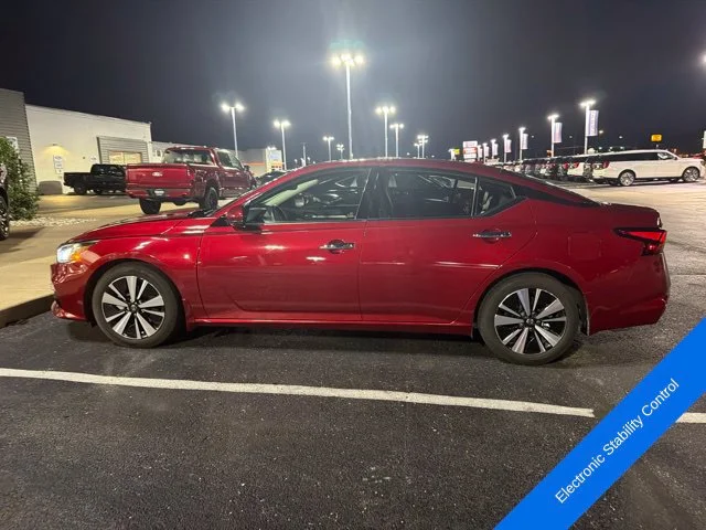 Used 2020 Scarlet Ember Nissan 2.5 SL image 10