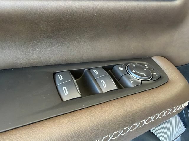 2026 GMC Yukon XL Denali Ultimate - Photo 15