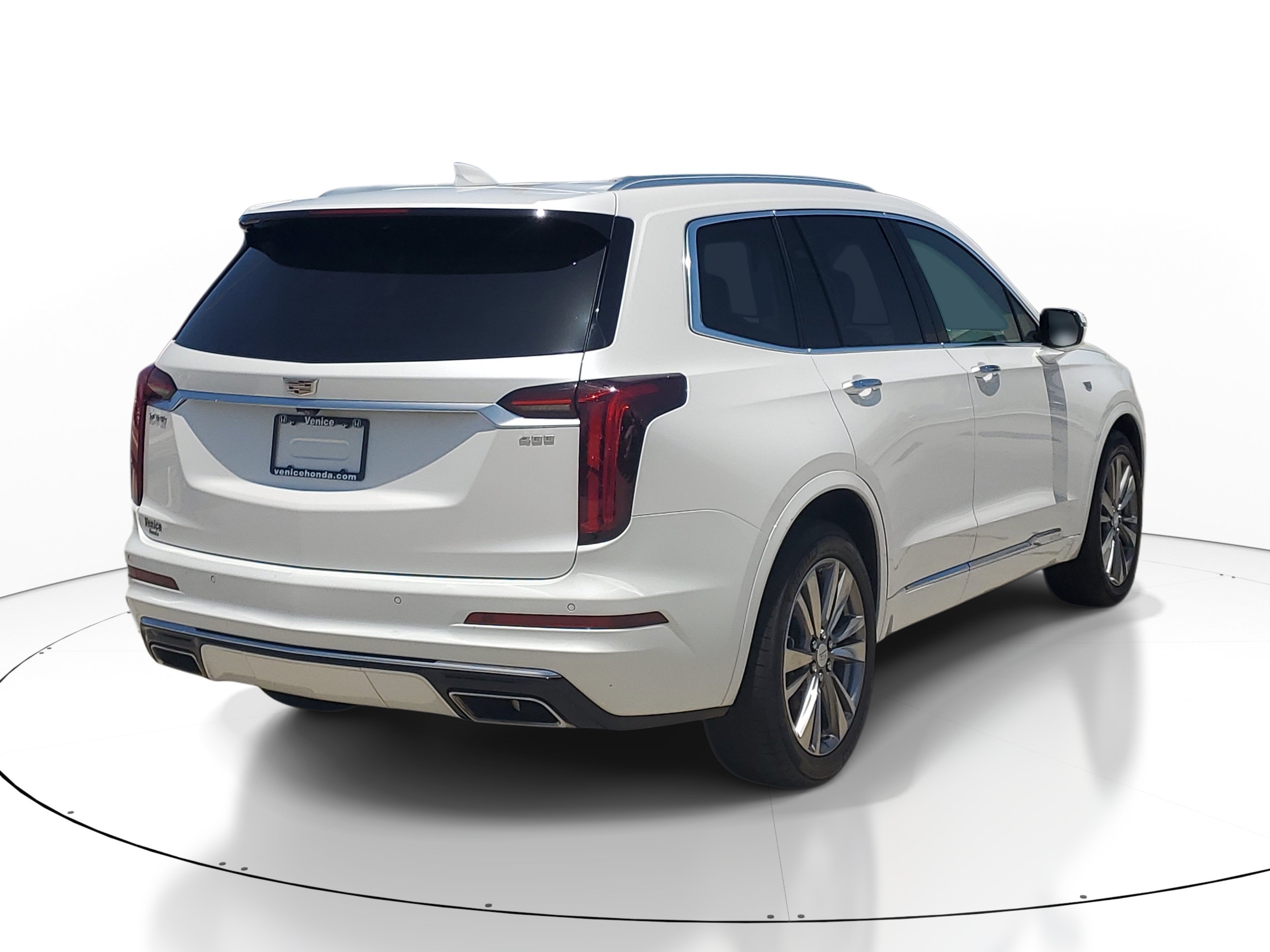 Used 2024 Crystal White Tricoat Cadillac FWD Premium Luxury image 6