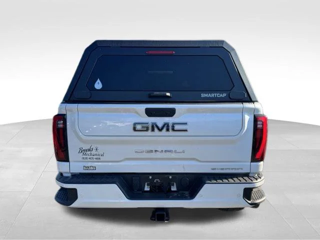 Used 2025 White GMC Denali Ultimate image 6
