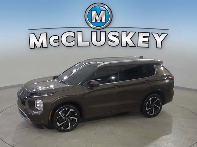 2022 Mitsubishi Outlander SEL S-AWC's photo