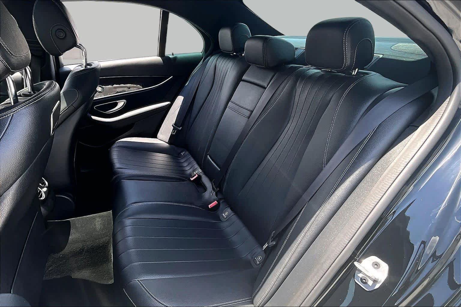 Used 2019 Obsidian Black Metallic Mercedes-Benz E 450 image 21