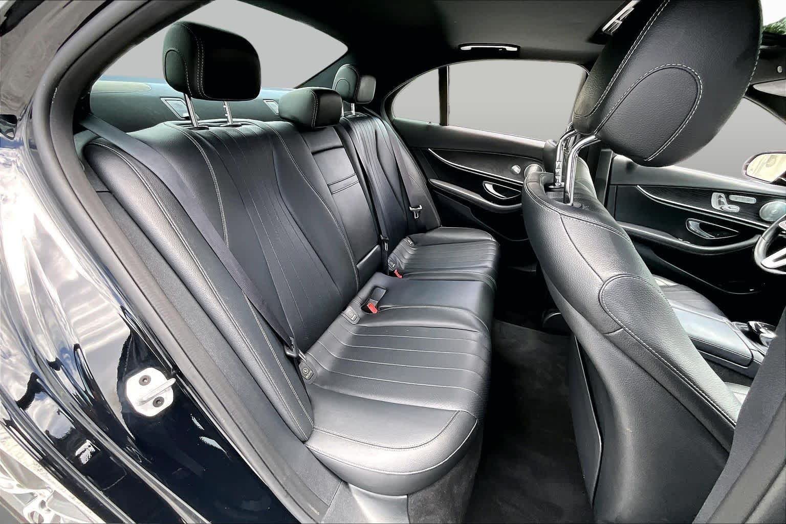 Used 2020 Obsidian Black Metallic Mercedes-Benz E 350 image 19