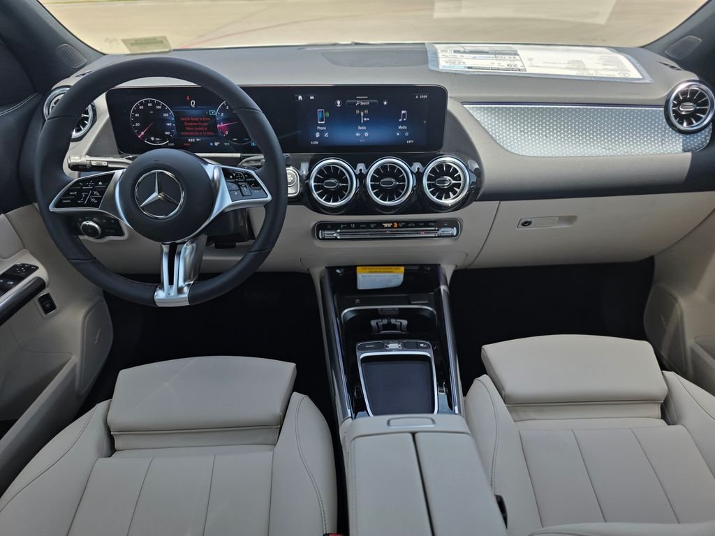 New 2026 Polar White Mercedes-Benz GLA 250 image 21