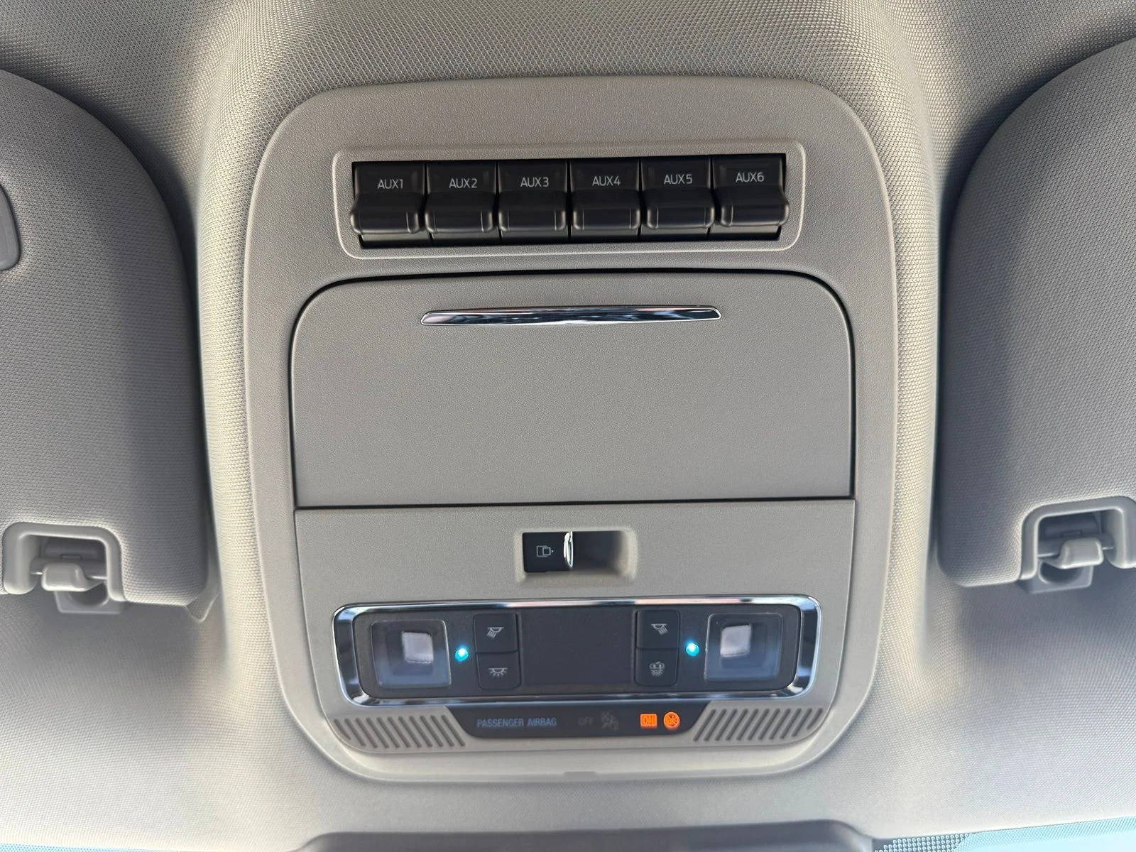 New 2026 Marsh Gray Ford F-350® Lariat® image 31