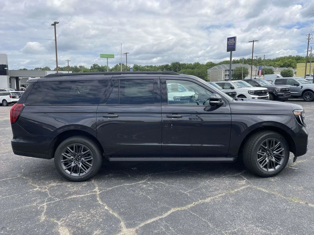 New 2026 Dark Matter Gray Metallic Ford Platinum image 2