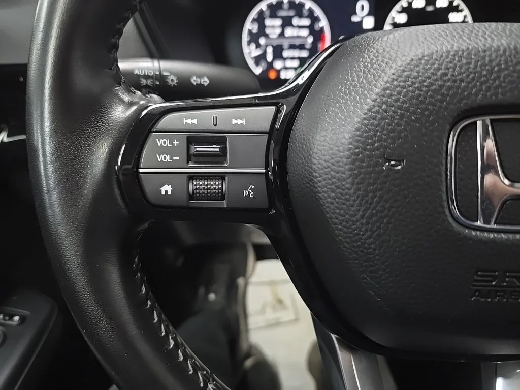 Used 2025  Honda EX-L image 20