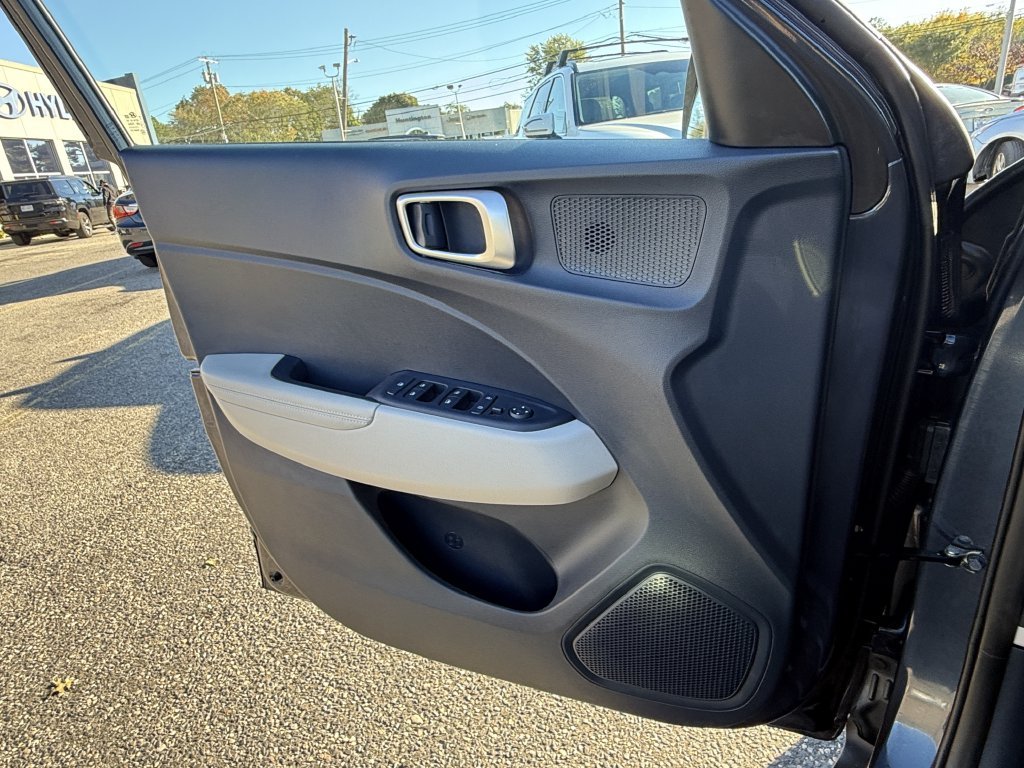 Used 2023 White Hyundai Limited image 26