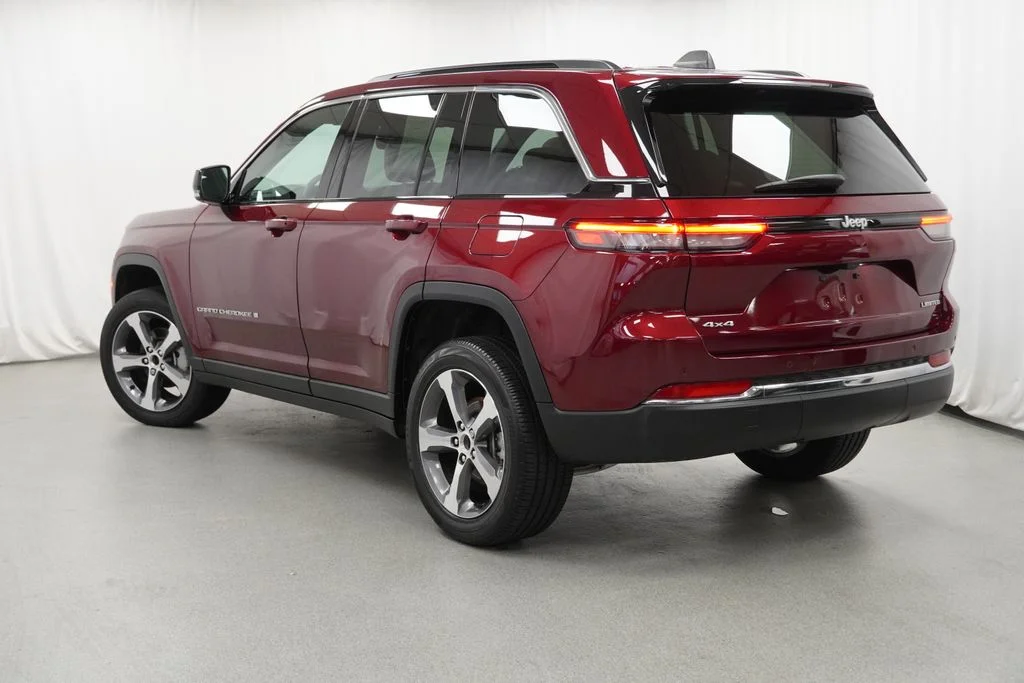 Used 2025 Red Jeep Limited image 26