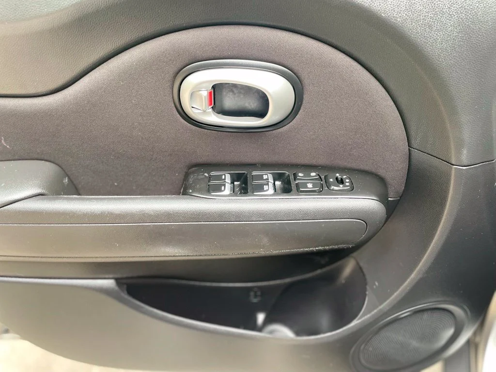 Used 2019 Titanium Gray Kia Plus image 8