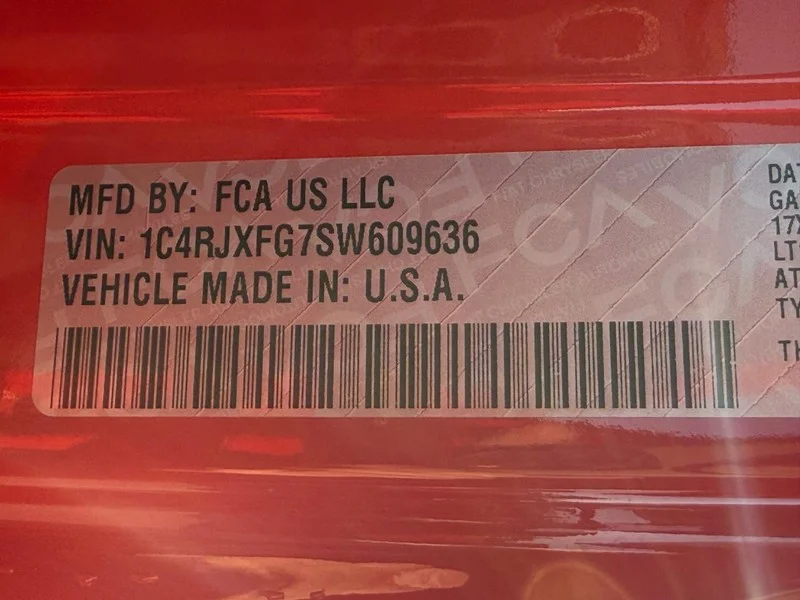 Used 2025 Firecracker Red Clearcoat Jeep Rubicon X 4 Door 4x4 image 28