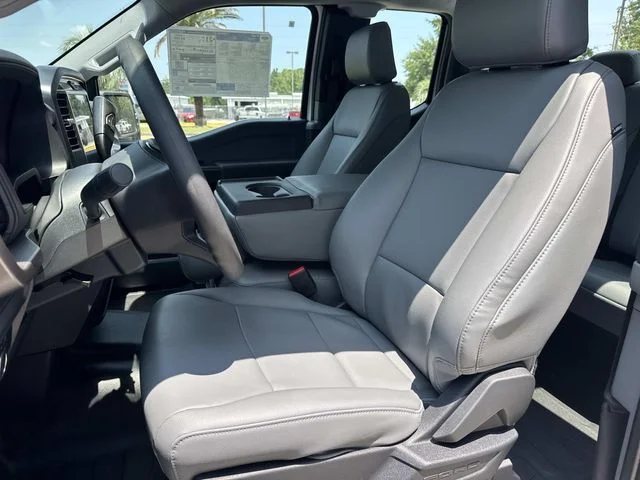 New 2026 Oxford White Ford XL image 28