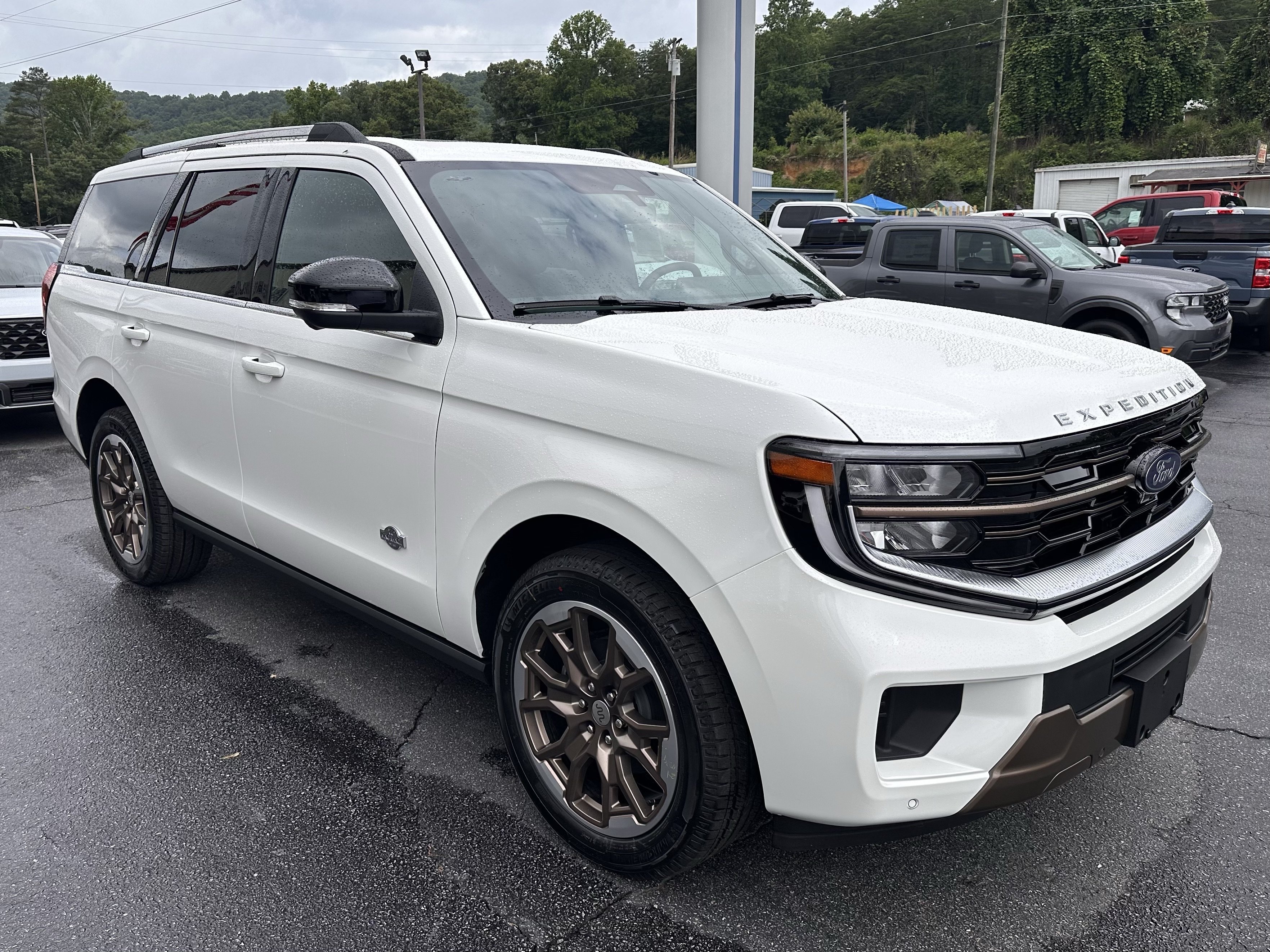 New 2026 Star White Metallic Tri-Coat Ford King Ranch® image 4