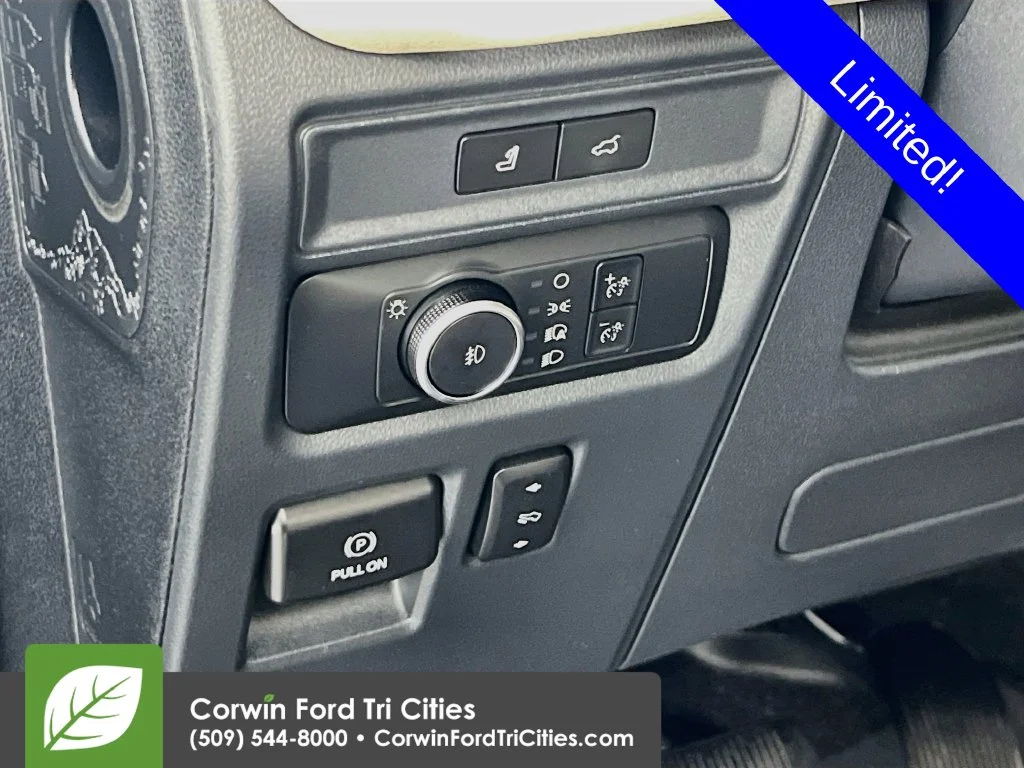 Used 2022 Blue Ford Limited image 20