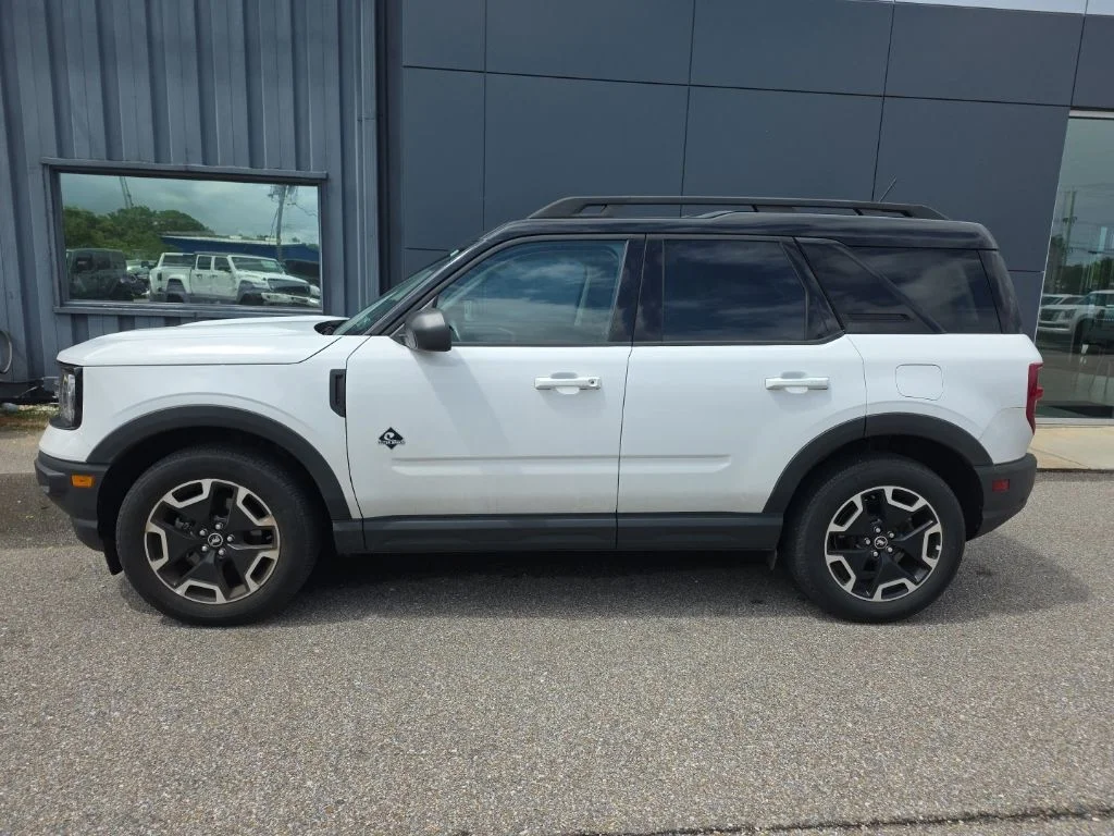 Used 2024 White Ford Outer Banks image 2