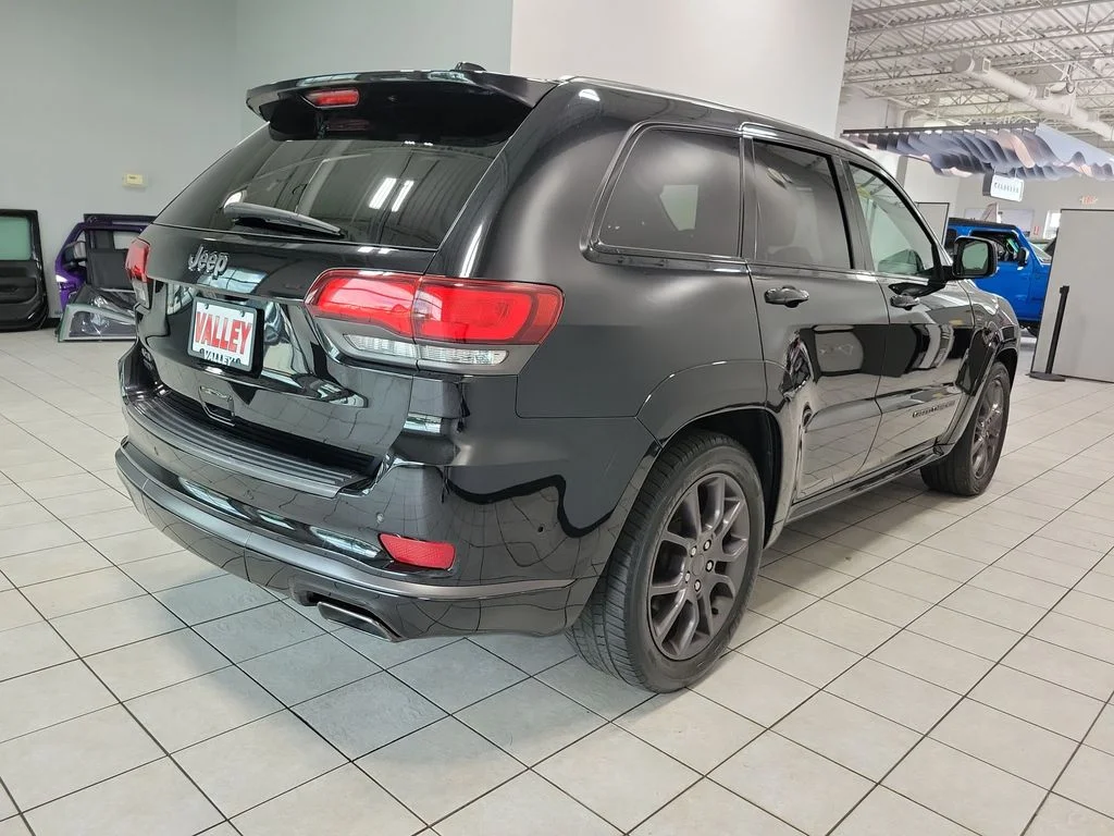Certified Used 2021 Black Jeep Overland image 7