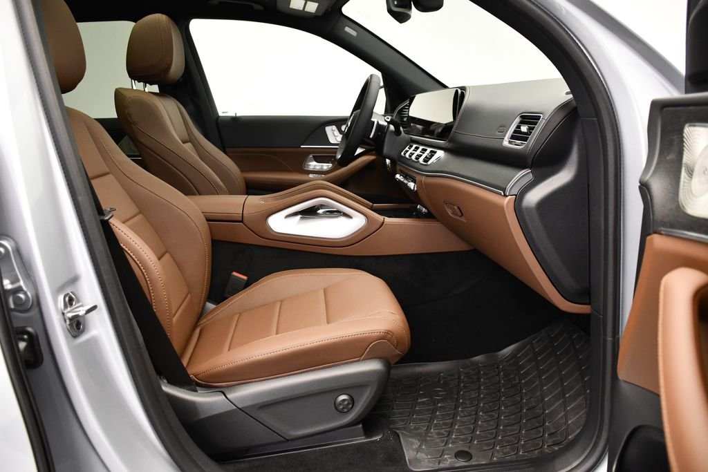 2025 Mercedes-Benz GLS Base - Photo 48