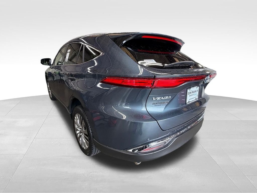 Certified Used 2022 Gray Toyota XLE image 4