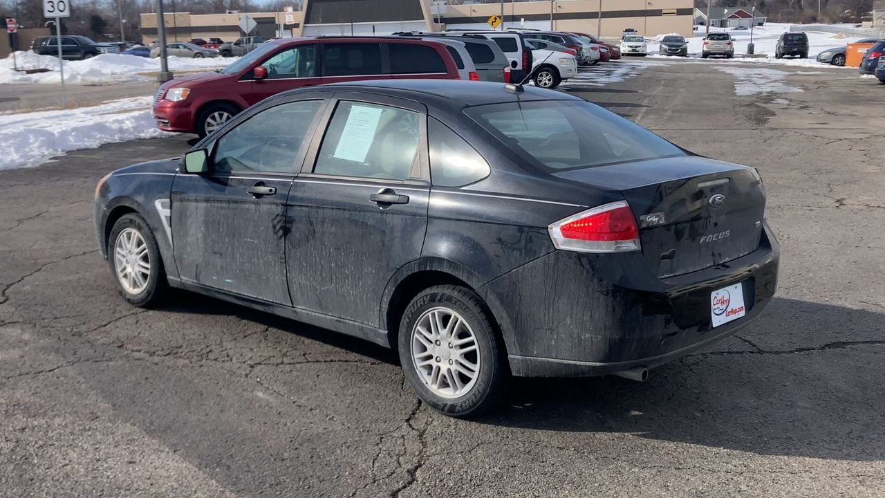 2008 Ford Focus SE photo 4
