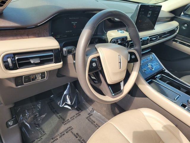 Used 2023 Blue Lincoln Reserve image 12
