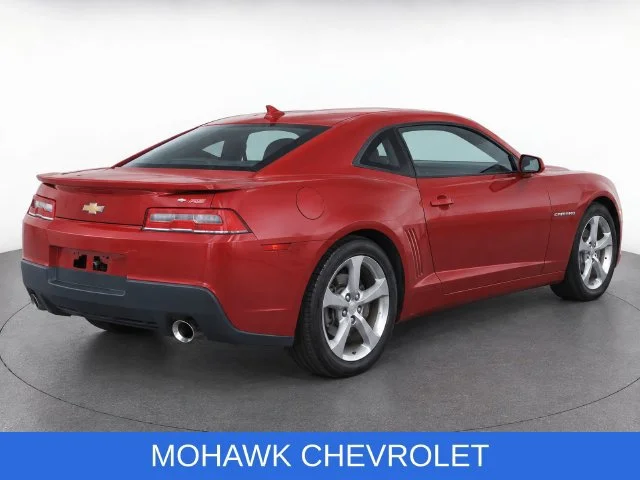 Used 2015 CRYSTAL RED TINTCOAT Chevrolet LT image 5