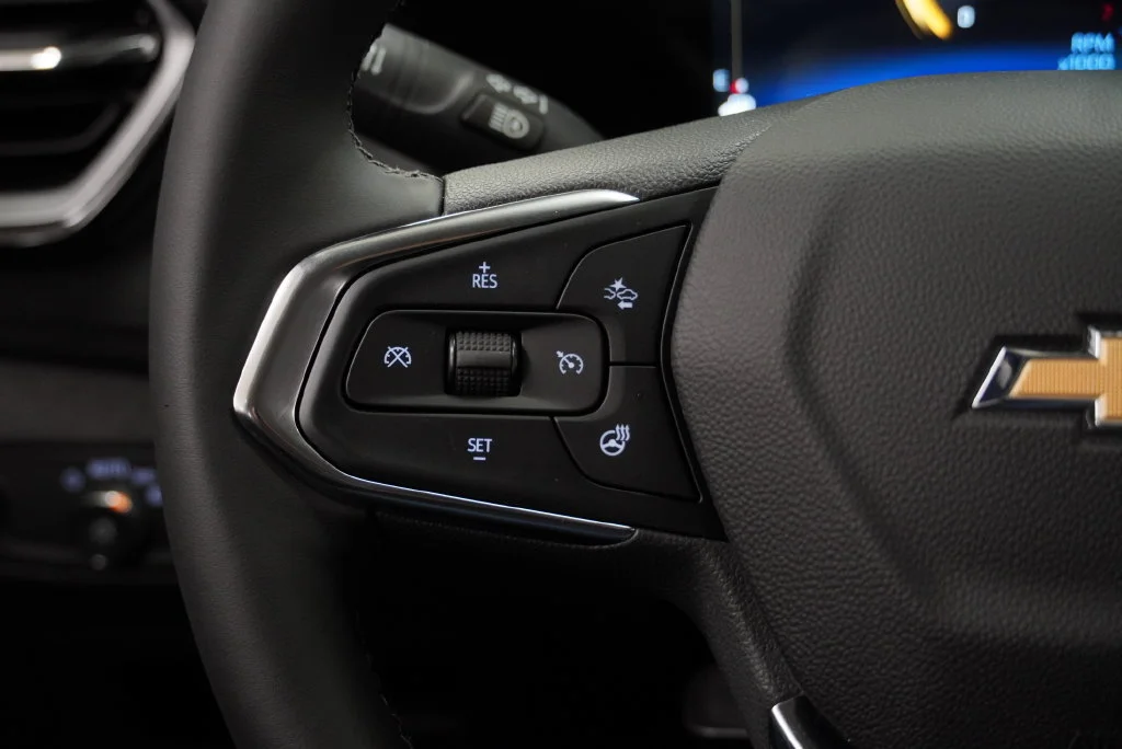 New 2026 Mosaic Black Metallic Chevrolet LT image 24