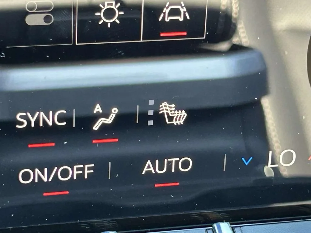New 2027 Summit White GMC Elevation image 20