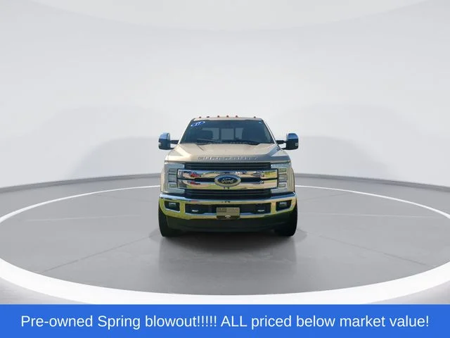 Used 2017  Ford King Ranch image 3