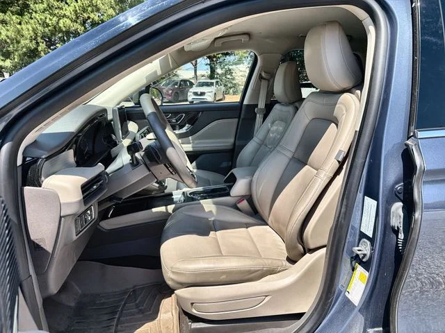 Used 2022 Blue Lincoln Standard image 11