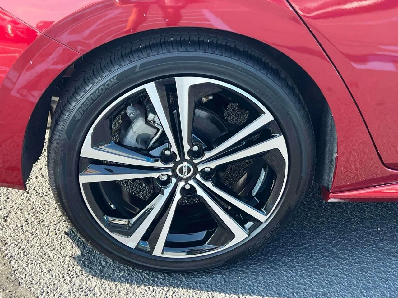 Used 2023 Scarlet Ember Tintcoat Nissan SR Xtronic CVT image 10
