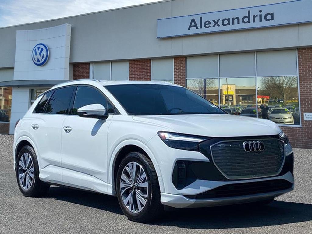 2023 Audi Q4 e-tron 40 Premium Plus's photo